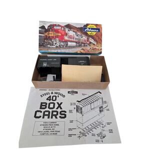 Athearn 1129-2 Pullman 40' Boxcar Steel and Wood Train Kit